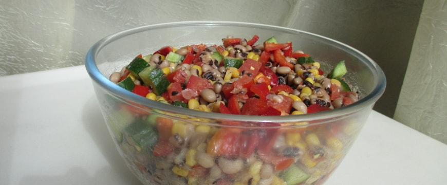 black eyed pea salad in a glass bowl