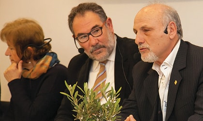 Efi Christopoulou, Vangelis Divaris, and Vasilis Kamvisis during the awards ceremony